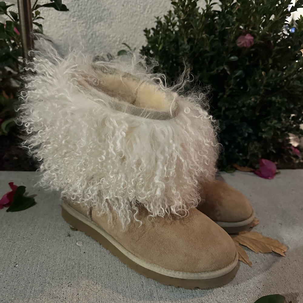 Limited Edition ‼️ Sherpa Ugg Boots